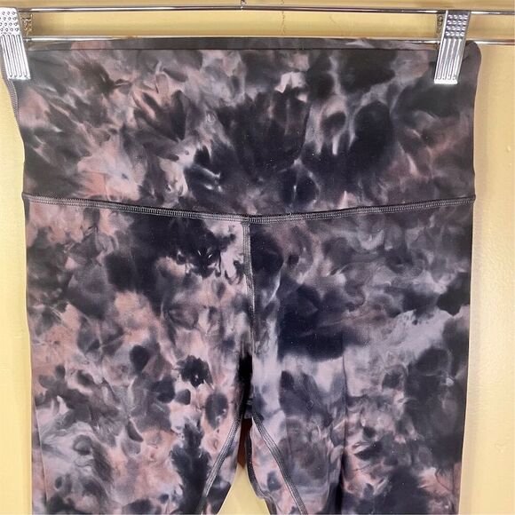 Lululemon Women's Align‎ High-Rise Leggings Size 8 Multicolor Diamond Dye 25" - Picture 2 of 5